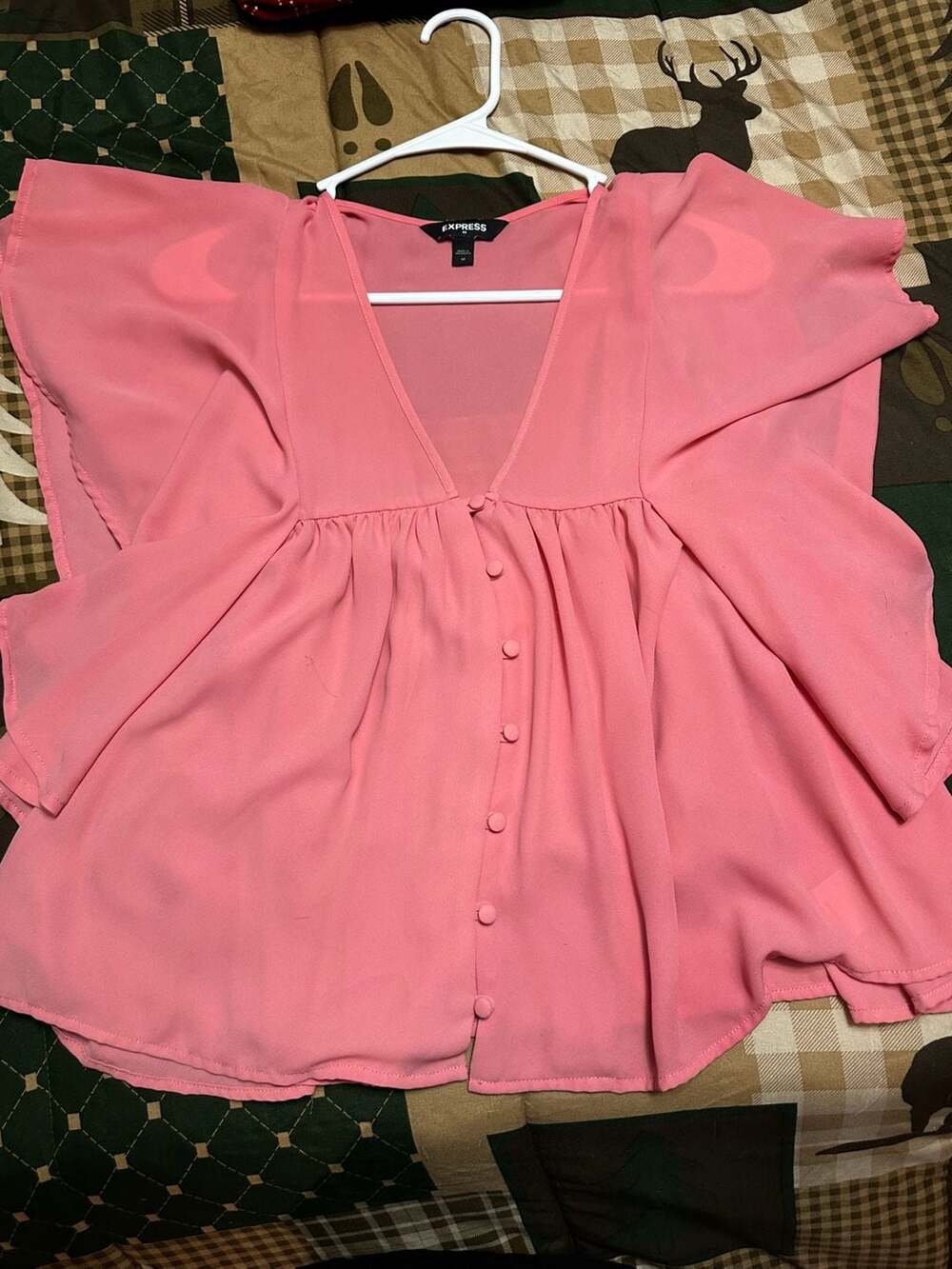 Express Pink V-Neck Babydoll Butterfly Sleeve Button-Front Blouse size medium